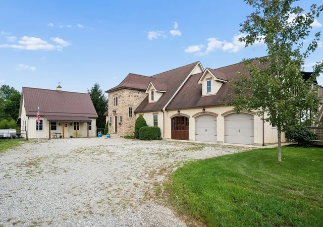 Photo 4 of Single family home for sale at 201 S State Route 605, Sunbury, OH 43074 | MLS# 226033763 | Listing updated on 2026-09-25