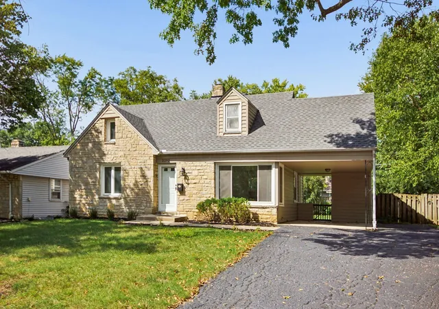 Photo 2 of Single family home for sale at 2292 Swansea Rd, Columbus, OH 43221 | MLS# 226033540 | Listing updated on 2026-09-14