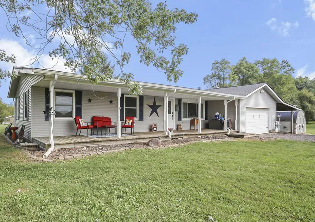 Photo 3 of Single family home for sale at 11876 County Rd 28, Thornville, OH 43076 | MLS# 226032411 | Listing updated on 2026-09-14