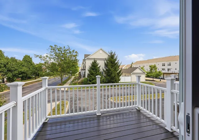 Listing Photo 1 - Condo for sale in building located at 5354 Calypso Cascades Dr, Dublin, OH 43016 - Unit #63