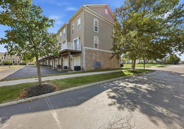 Photo 3 of Condo for sale at 5354 Calypso Cascades Dr #63, Dublin, OH 43016 | MLS# 226033714 | Listing updated on 2026-09-14