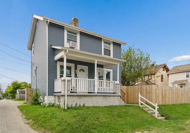 Photo 2 of Single family home for sale at 1263 Heyl Ave, Columbus, OH 43206 | MLS# 226033587 | Listing updated on 2026-09-14