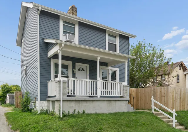 Photo 3 of Single family home for sale at 1263 Heyl Ave, Columbus, OH 43206 | MLS# 226033587 | Listing updated on 2026-09-14