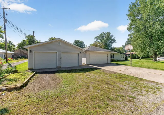 Photo 3 of Single family home for sale at 218 N High St, Mount Victory, OH 43340 | MLS# 226034037 | Listing updated on 2026-10-05