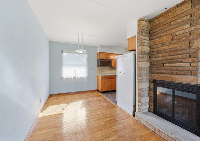 Photo 4 of Sale Pending at 3592 Lieb St, Columbus, OH 43214 | MLS# 226032714 | Listing updated on 2026-09-12