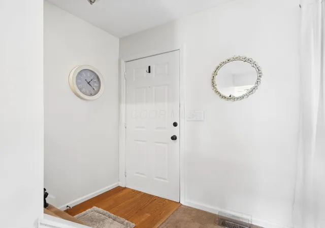 Photo 2 of Condo for sale at 626 Alta View Ct #55, Worthington, OH 43085 | MLS# 226033399 | Listing updated on 2026-09-10