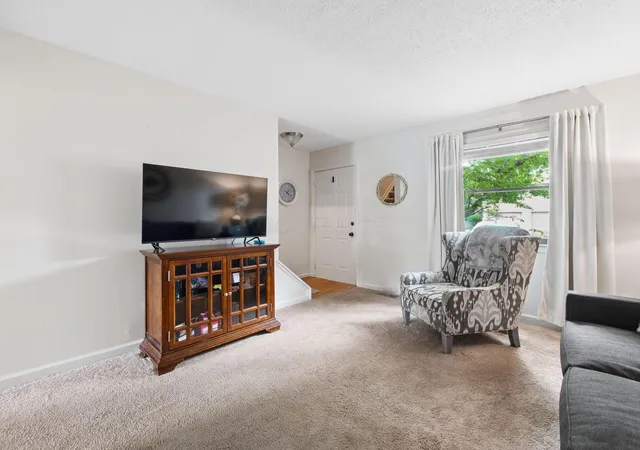 Photo 3 of Condo for sale at 626 Alta View Ct #55, Worthington, OH 43085 | MLS# 226033399 | Listing updated on 2026-09-10