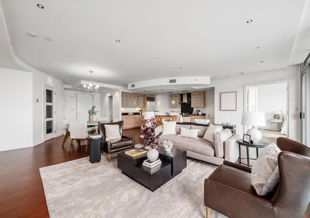 Photo 3 of Condo for sale at 1 Miranova Pl #1620, Columbus, OH 43215 | MLS# 226033438 | Listing updated on 2026-09-09