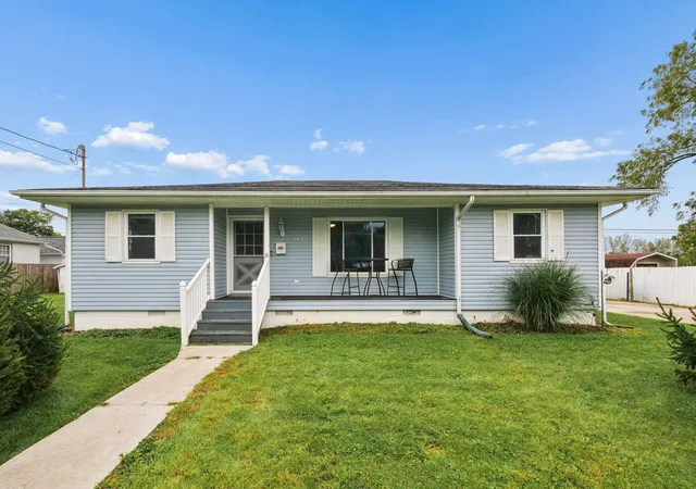 Photo 2 of Single family home for sale at 1853 Marlboro Ave, Obetz, OH 43207 | MLS# 226036120 | Listing updated on 2026-09-27