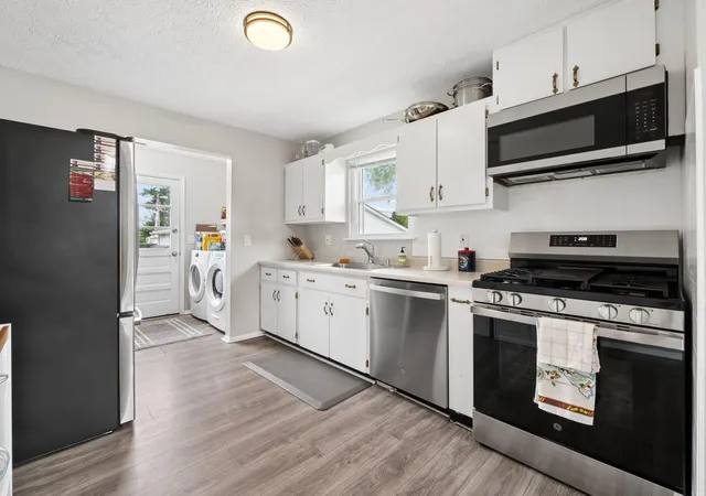 Photo 3 of Single family home for sale at 1853 Marlboro Ave, Obetz, OH 43207 | MLS# 226036120 | Listing updated on 2026-09-27