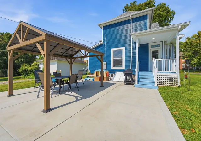 Photo 4 of Single family home for sale at 127 W Main St, Amanda, OH 43102 | MLS# 226032853 | Listing updated on 2026-09-20