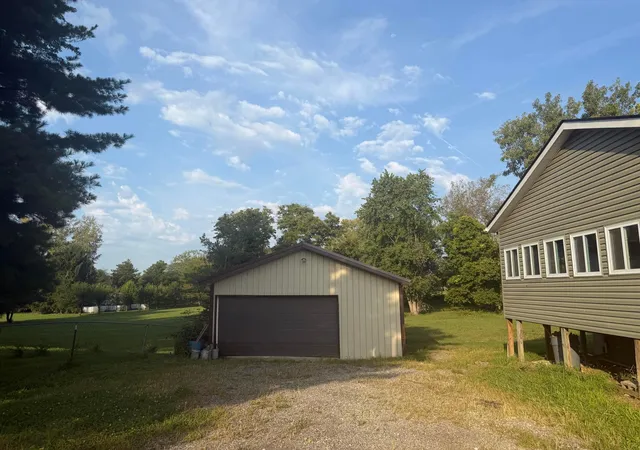 Photo 2 of Single family home for sale at 7461 Jackson Pike, Lockbourne, OH 43137 | MLS# 226032921 | Listing updated on 2026-09-03
