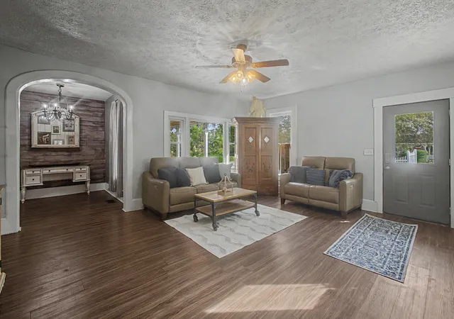 Photo 3 of Single family home for sale at 8940 Green Valley Rd, Mount Vernon, OH 43050 | MLS# 226032939 | Listing updated on 2026-09-14