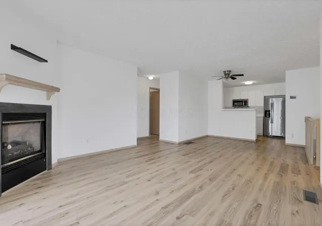 Photo 4 of Condo for sale at 730 Parkbluff Way, Lewis Center, OH 43035 | MLS# 226033267 | Listing updated on 2026-09-12