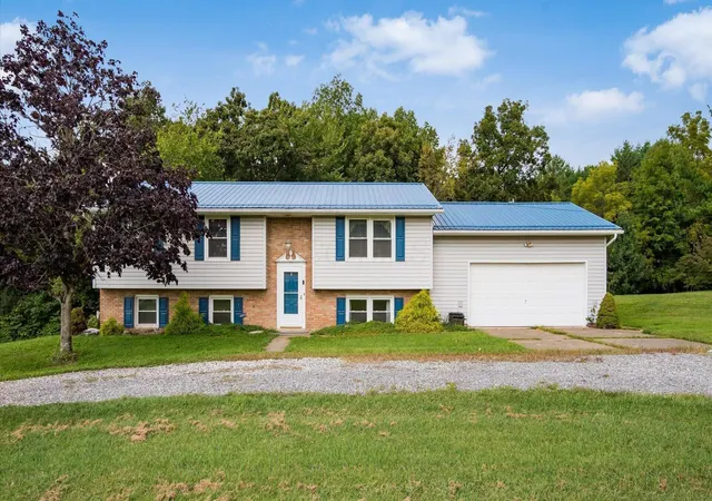 Photo 2 of Single family home for sale at 60145 Wintergreen Rd, Senecaville, OH 43780 | MLS# 226033394 | Listing updated on 2026-09-28