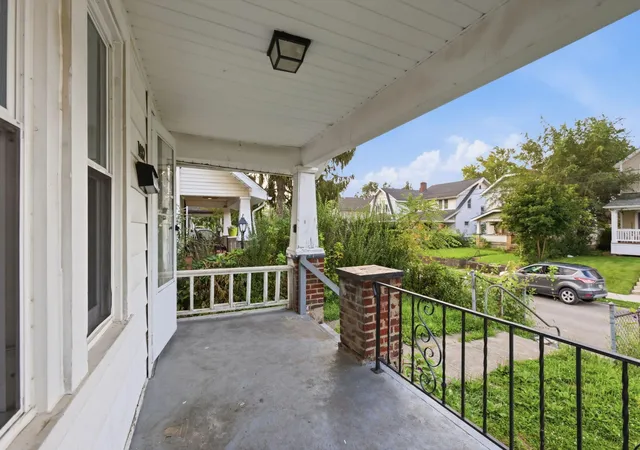 Photo 4 of Single family home for sale at 1482 E 26th Avenue, Columbus, OH 43211 | MLS# 226033135 | Listing updated on 2026-10-26