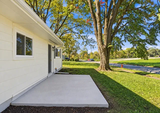 Photo 4 of Single family home for sale at 2986 Baker Hl Rd, Columbus, OH 43207 | MLS# 226033115 | Listing updated on 2026-10-27