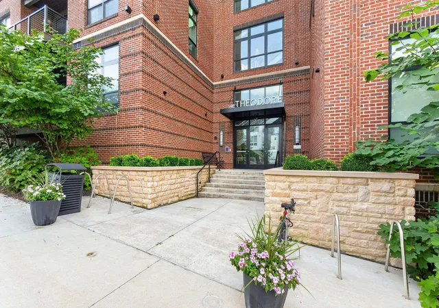 Listing Photo 2 - Condo for sale in building located at 6633 Dale Dr, Dublin, OH 43017 - Unit #522
