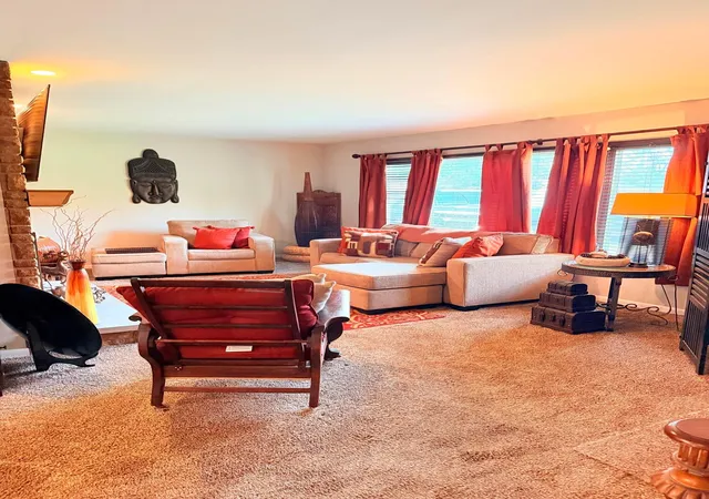 Photo 3 of Single family home for sale at 3715 Montclair Dr, Columbus, OH 43219 | MLS# 226033227 | Listing updated on 2026-09-09