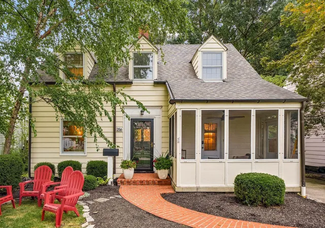 Photo 3 of Single family home for sale at 256 N Remington Rd, Columbus, OH 43209 | MLS# 226034068 | Listing updated on 2026-09-11
