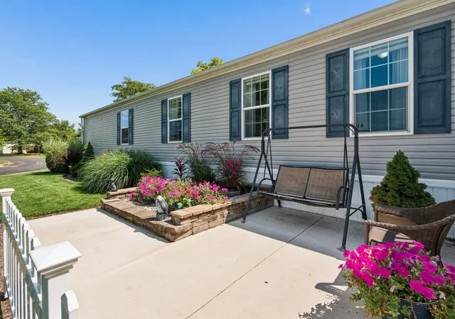 Photo 2 of Single family home for sale at 62 Woodcrest Dr, Marysville, OH 43040 | MLS# 226033990 | Listing updated on 2026-09-10