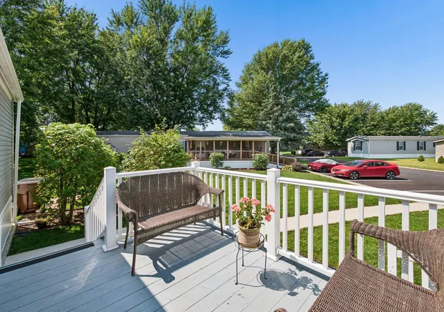 Photo 4 of Single family home for sale at 62 Woodcrest Dr, Marysville, OH 43040 | MLS# 226033990 | Listing updated on 2026-09-10