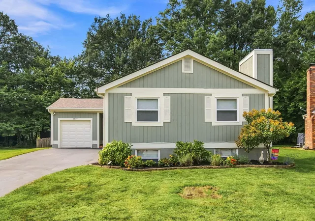 Photo 1 of Single family home for sale at 8819 Greenburg Dr, Powell, OH 43065 | MLS# 226033101 | Listing updated on 2026-09-29