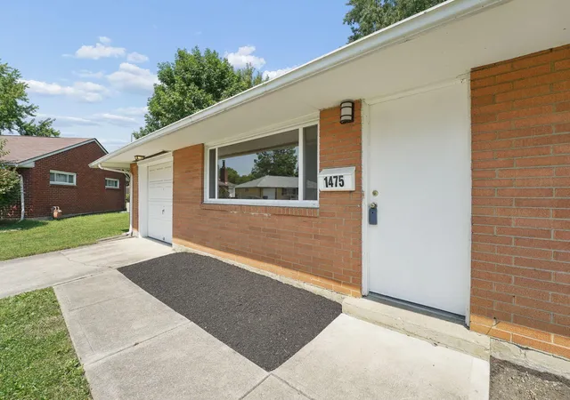 Photo 4 of Single family home for sale at 1475 Goss Pl, Reynoldsburg, OH 43068 | MLS# 226034755 | Listing updated on 2026-09-11