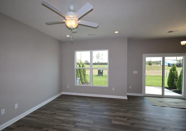 Photo 2 of Single family home for sale at 1122 Allegro Dr, Reynoldsburg, OH 43068 | MLS# 226033099 | Listing updated on 2026-10-05