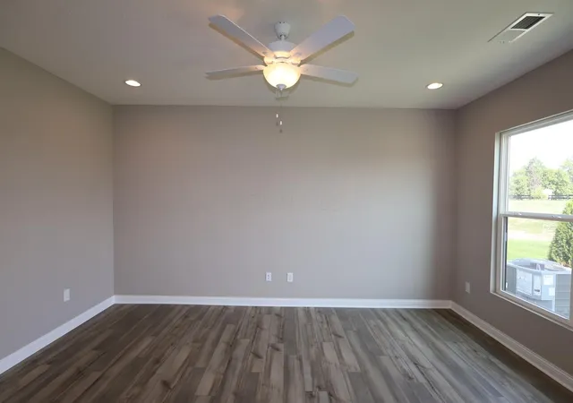 Photo 3 of Single family home for sale at 1122 Allegro Dr, Reynoldsburg, OH 43068 | MLS# 226033099 | Listing updated on 2026-10-05