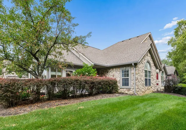 Photo 2 of Condo for sale at 8612 Stonewoods Ln, Powell, OH 43065 | MLS# 226033362 | Listing updated on 2026-09-13