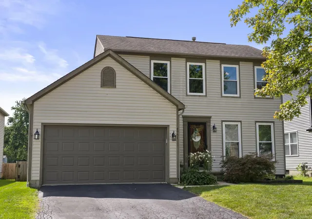 Photo 2 of Single family home for sale at 4961 Baycroft Dr, Hilliard, OH 43026 | MLS# 226034133 | Listing updated on 2026-09-11