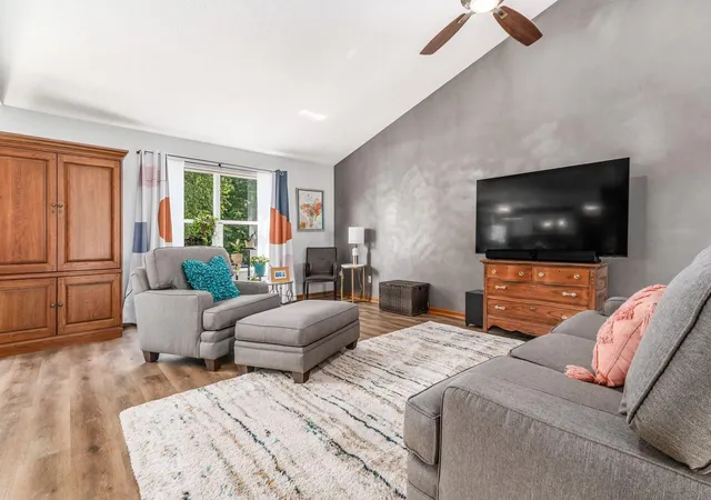 Photo 4 of Single family home for sale at 207 Bellebrooke Ct, Pataskala, OH 43062 | MLS# 226033150 | Listing updated on 2026-09-18
