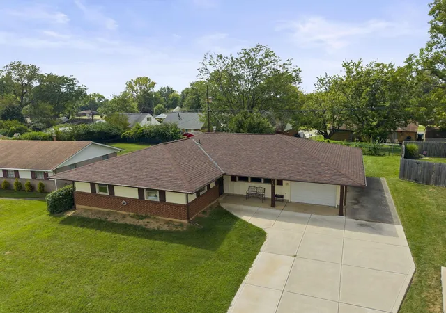 Photo 2 of Single family home for sale at 1745 Rosehill Rd, Reynoldsburg, OH 43068 | MLS# 226034249 | Listing updated on 2026-09-18