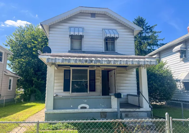 Photo 2 of Single family home for sale at 602 Elwood St, Middletown, OH 45042 | MLS# 226033160 | Listing updated on 2026-09-01