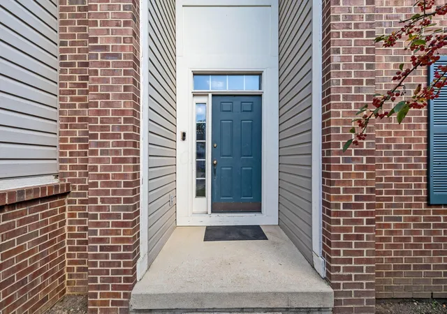 Photo 3 of Single family home for sale at 730 Montmorency Dr E, Pickerington, OH 43147 | MLS# 226035301 | Listing updated on 2026-09-26