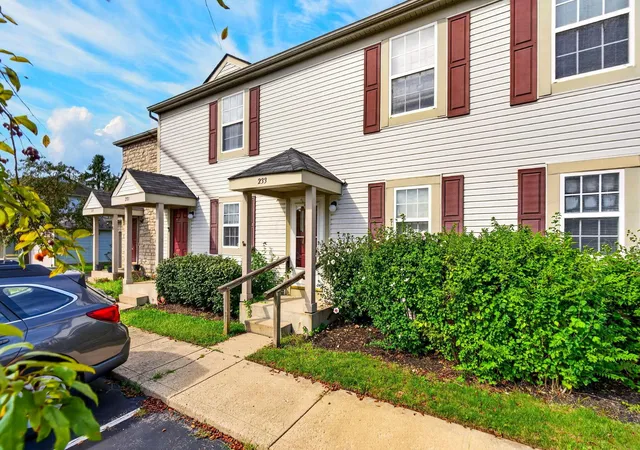 Photo 3 of Condo for sale at 233 Macenroe Dr #70C, Blacklick, OH 43004 | MLS# 226034464 | Listing updated on 2026-09-15