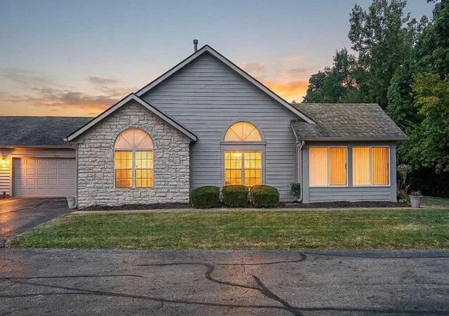 Photo 2 of Sale Pending at 5808 Ravine Crk Dr #14, Grove City, OH 43123 | MLS# 226033877 | Listing updated on 2026-09-08