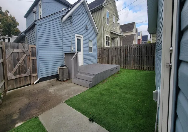 Photo 4 of Single family home for sale at 236 N 21st Street, Columbus, OH 43203 | MLS# 226033176 | Listing updated on 2026-09-01