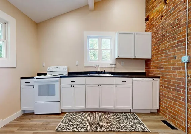Photo 3 of Single family home for sale at 264 S Diamond St, Mansfield, OH 44902 | MLS# 226033192 | Listing updated on 2026-10-06