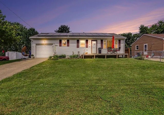 Photo 1 of Single family home for sale at 1529 Zimmer St, Lancaster, OH 43130 | MLS# 226033430 | Listing updated on 2026-09-15