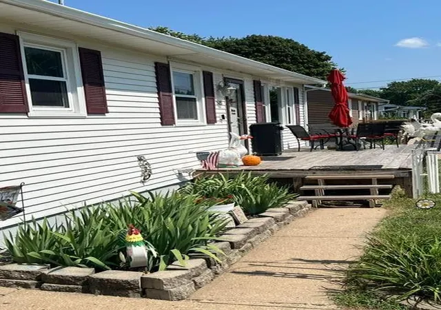 Photo 2 of Single family home for sale at 1529 Zimmer St, Lancaster, OH 43130 | MLS# 226033430 | Listing updated on 2026-09-15