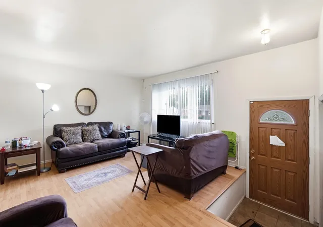 Photo 4 of Single family home for sale at 2110 Wadsworth Dr, Columbus, OH 43232 | MLS# 226033261 | Listing updated on 2026-09-08