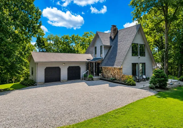 Photo 1 of Single family home for sale at 10944 Wilson Rd, Utica, OH 43080 | MLS# 226033220 | Listing updated on 2026-09-10