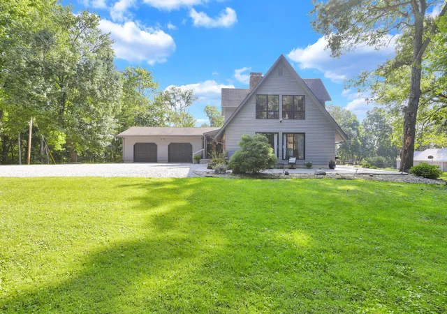 Photo 2 of Single family home for sale at 10944 Wilson Rd, Utica, OH 43080 | MLS# 226033220 | Listing updated on 2026-09-10