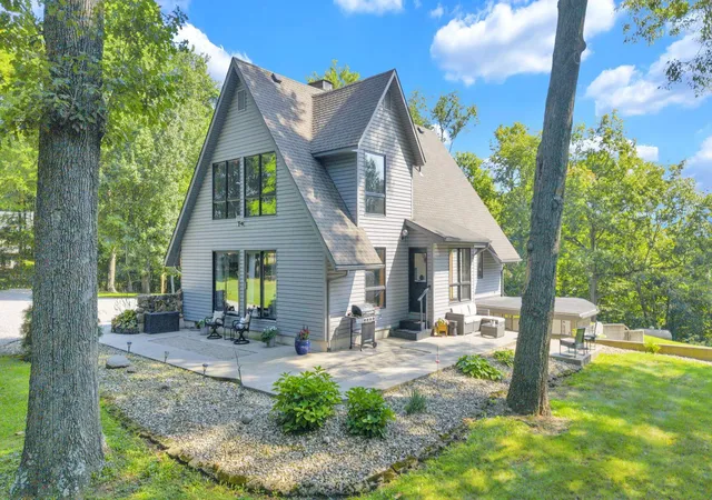 Photo 3 of Single family home for sale at 10944 Wilson Rd, Utica, OH 43080 | MLS# 226033220 | Listing updated on 2026-09-10