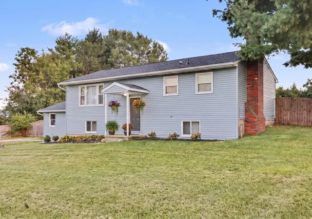 Photo 2 of Single family home for sale at 5901 Wilson Rd NW, Lancaster, OH 43130 | MLS# 226033302 | Listing updated on 2026-09-06