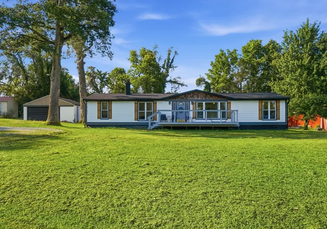 Photo 1 of Single family home for sale at 6105 London Groveport Rd, Grove City, OH 43123 | MLS# 226033241 | Listing updated on 2026-09-21