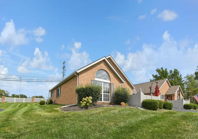 Photo 2 of Condo for sale at 5350 Pond View Dr, Westerville, OH 43081 | MLS# 226033310 | Listing updated on 2026-09-02
