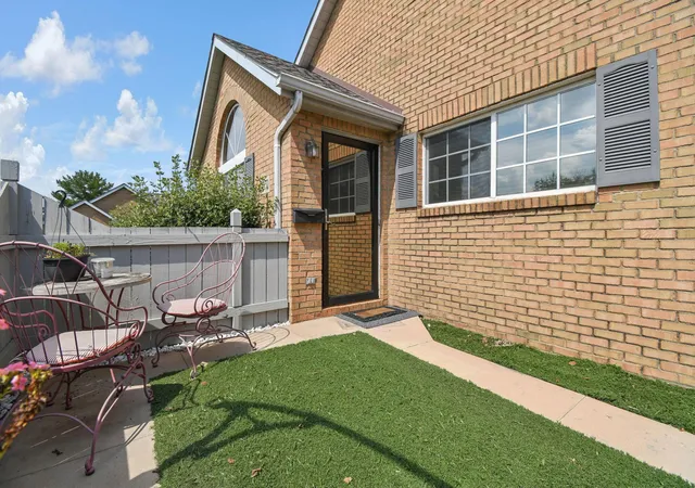 Photo 3 of Condo for sale at 5350 Pond View Dr, Westerville, OH 43081 | MLS# 226033310 | Listing updated on 2026-09-02